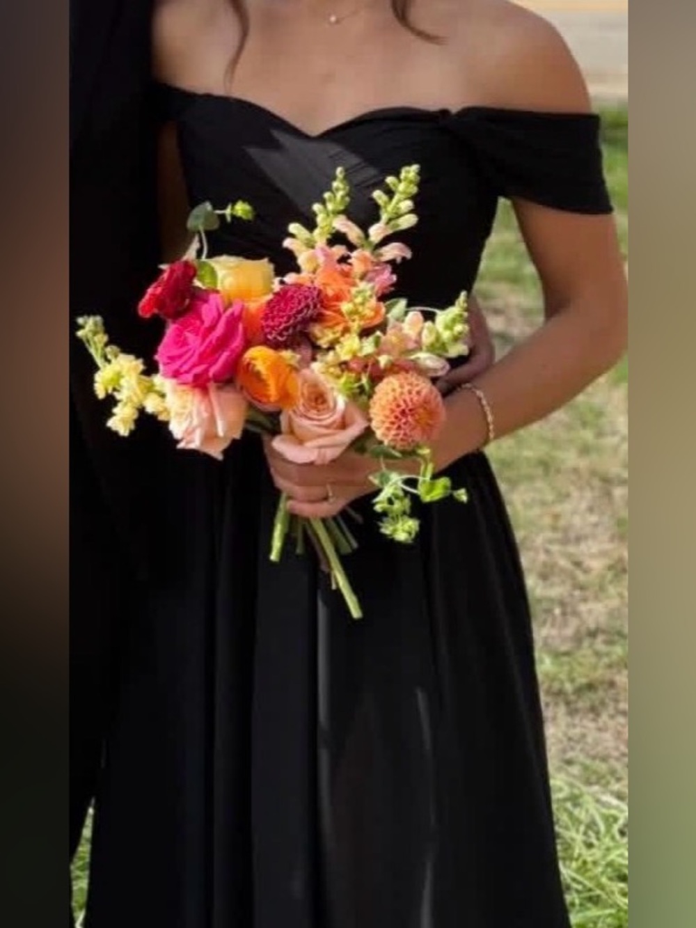 Off-Shoulder Black Formal Dress with Sweetheart Neckline, Bridesmaid Dress